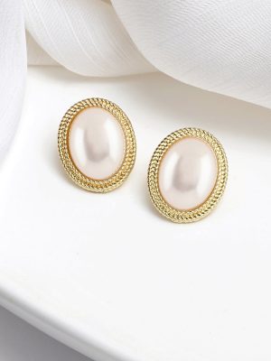 Classic Oval Pearl Stud Earrings