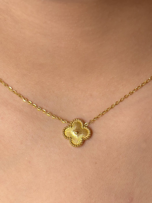 Four-Leaf Clover Pendant Necklace-04