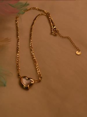 Golden Majesty Necklace-02