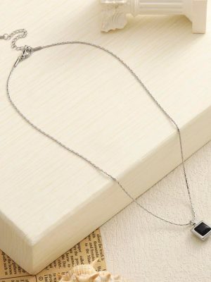 NE-31 Unisex Silver Square Pendant Necklace