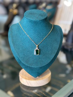 NE-155 Royal Green Solitaire Necklace