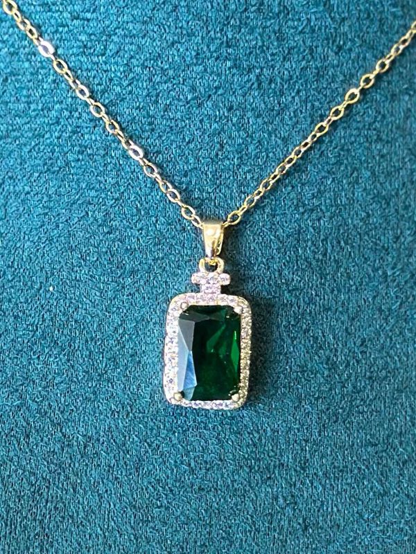 NE-155 Royal Green Solitaire Necklace