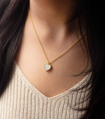 NE-194 Love Heart White Shell Pendant Chain Necklace