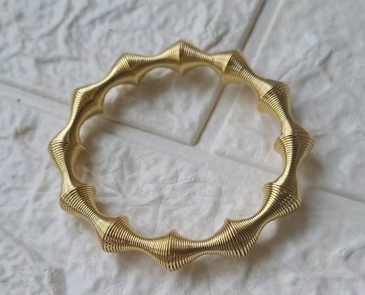 Anti-Tarnish Spring Bracelet