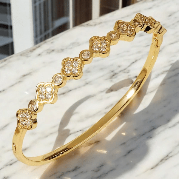 Rhinestone Clover Bracelet