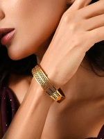 Delicate Lattice Gold Bracelet
