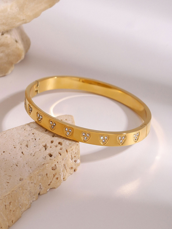 Anti-Tarnish Crystal Heart Gold Bracelet