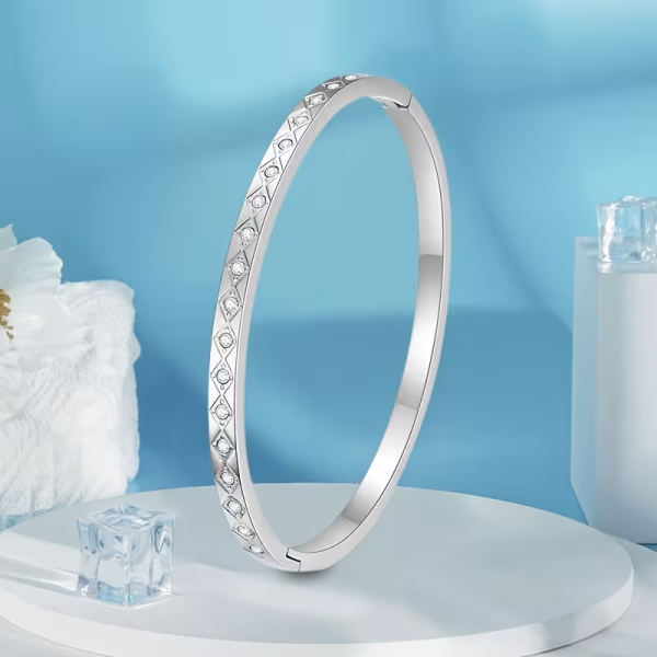 Anti-Tarnish Silver Geometric Crystal Rhombus Design Bracelet
