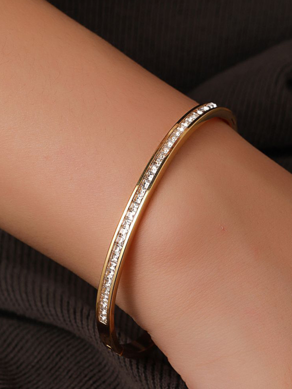 Anti-Tarnish Gold Baguette Tennis Bracelet