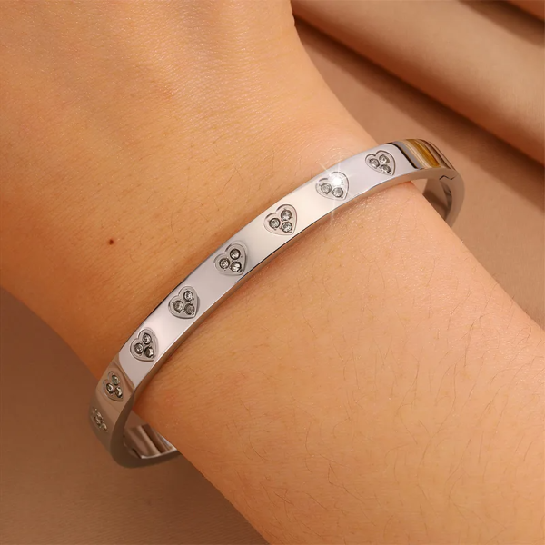 Anti-Tarnish Crystal Heart Silver Bracelet