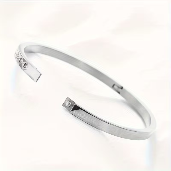 Anti-Tarnish Silver Geometric Crystal Rhombus Design Bracelet