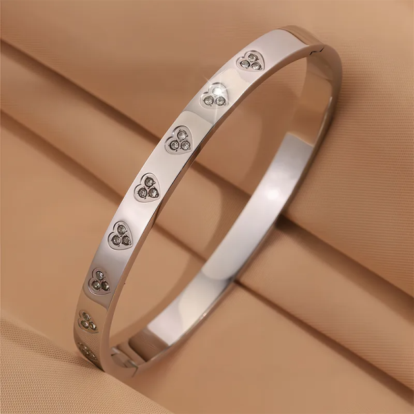 Anti-Tarnish Crystal Heart Silver Bracelet