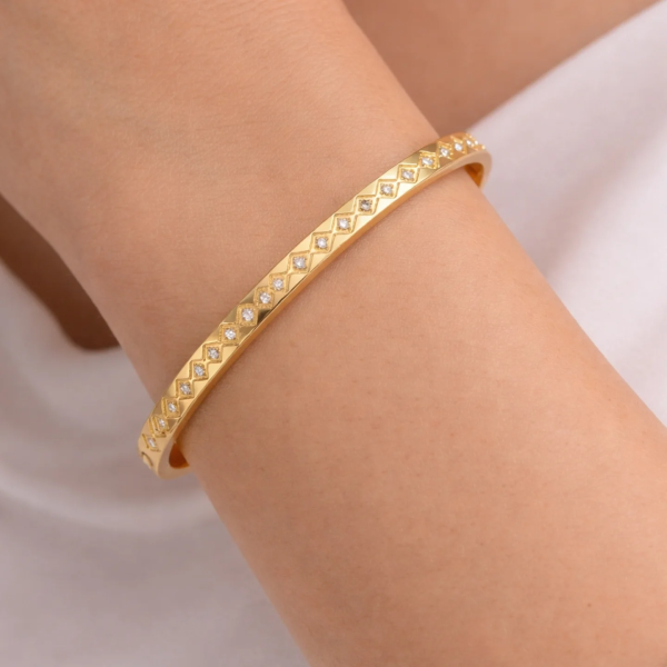 Anti-Tarnish Gold Geometric Crystal Rhombus Design Bracelet
